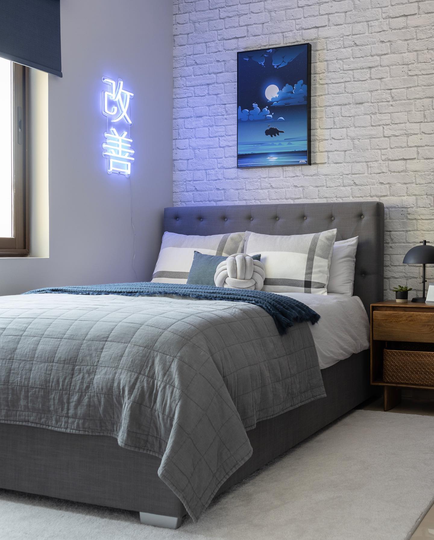 4. Surfboard Skateboard Fusion: a Bedroom Where Action Meets Relaxation