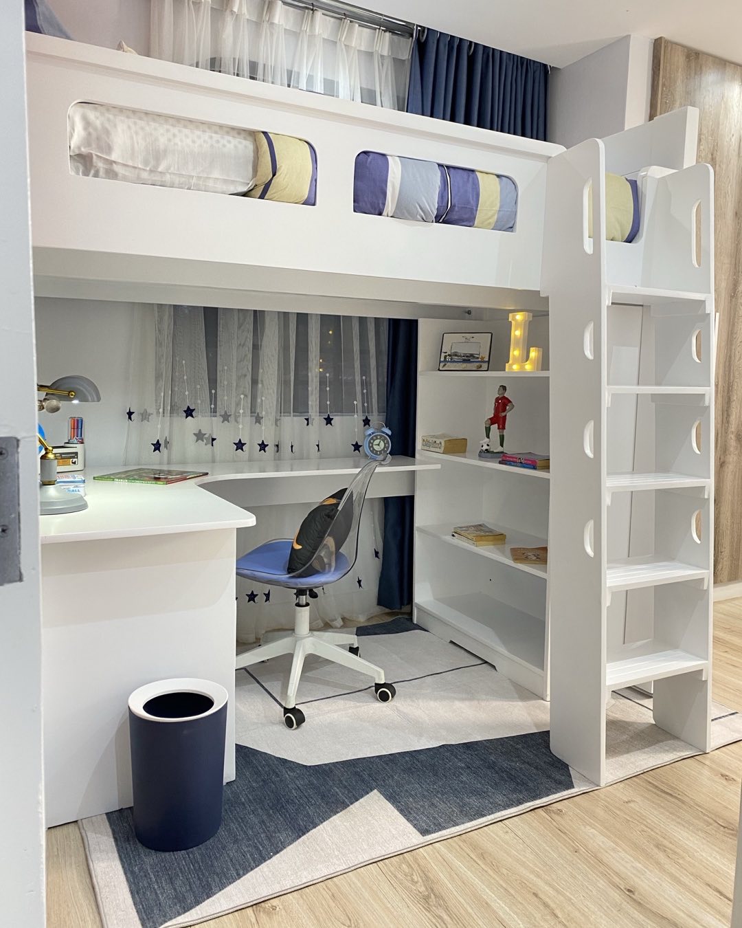 18. a Canopy Of Books and Dreams: the Loft Bed with Integrated Shelving