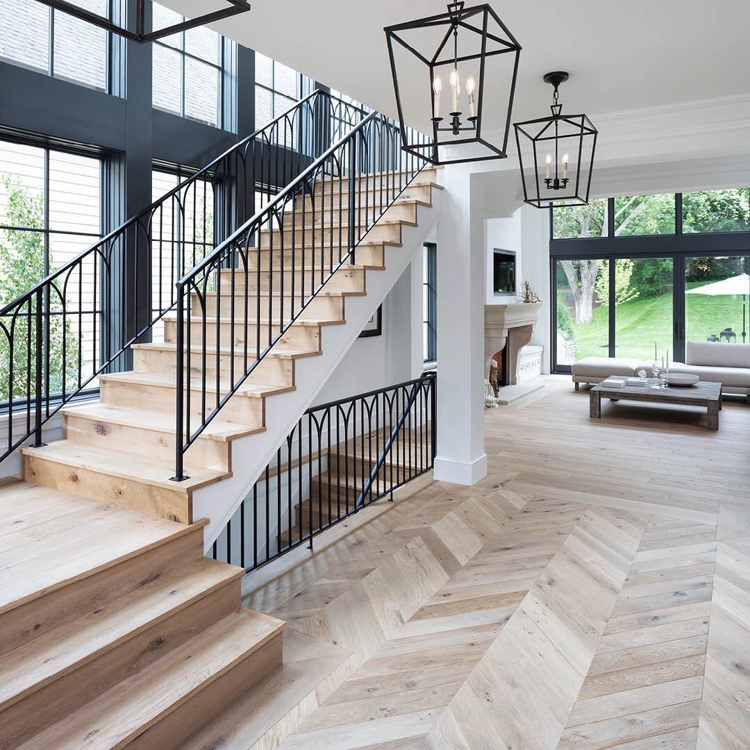 12. the Asymmetrical Zigzag Accent Wall with Monochromatic Tones