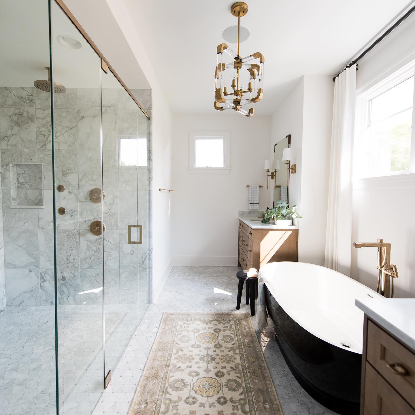 23. the Mosaic Wave: a Tub and Shower Combo with Cobalt Blue Accents and Geometric Patterns