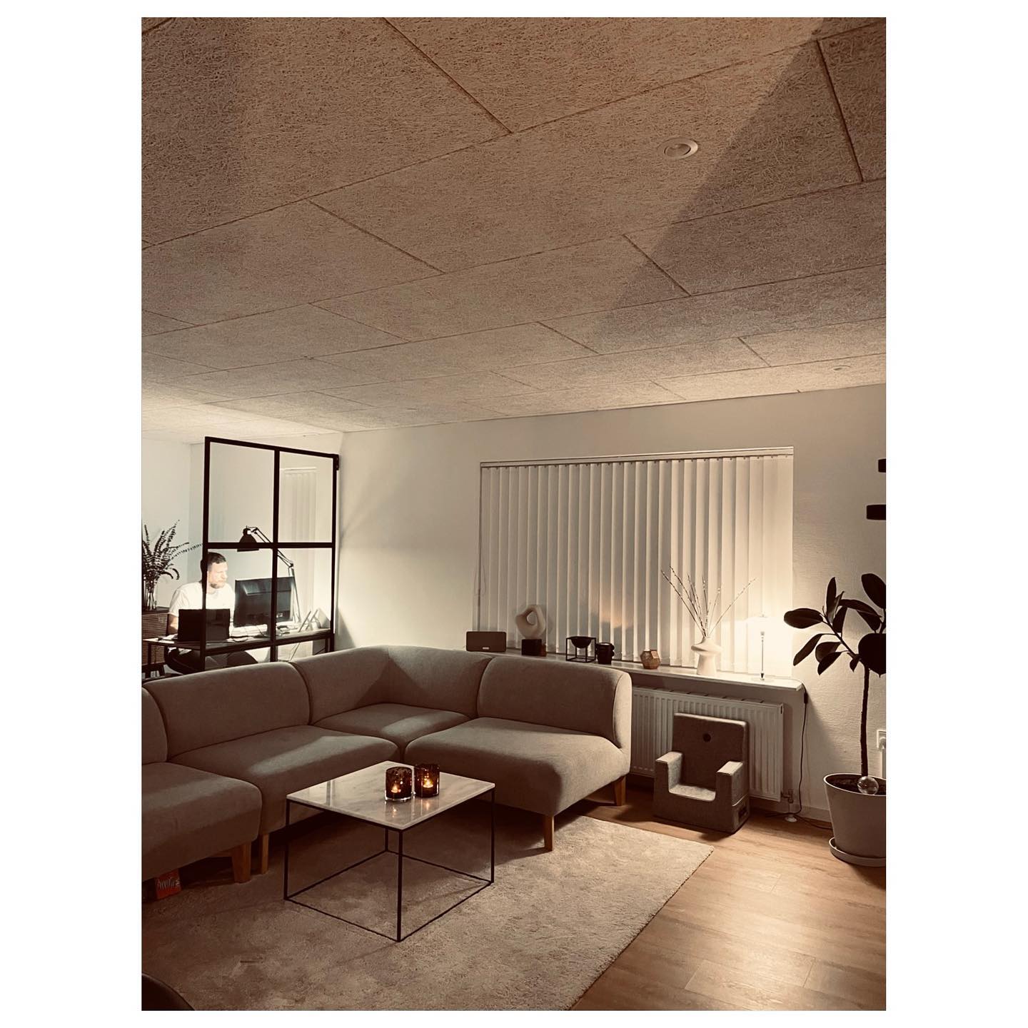 14. the Fusion Of Industrial Steel and Cozy Textiles In a Dual-purpose Space