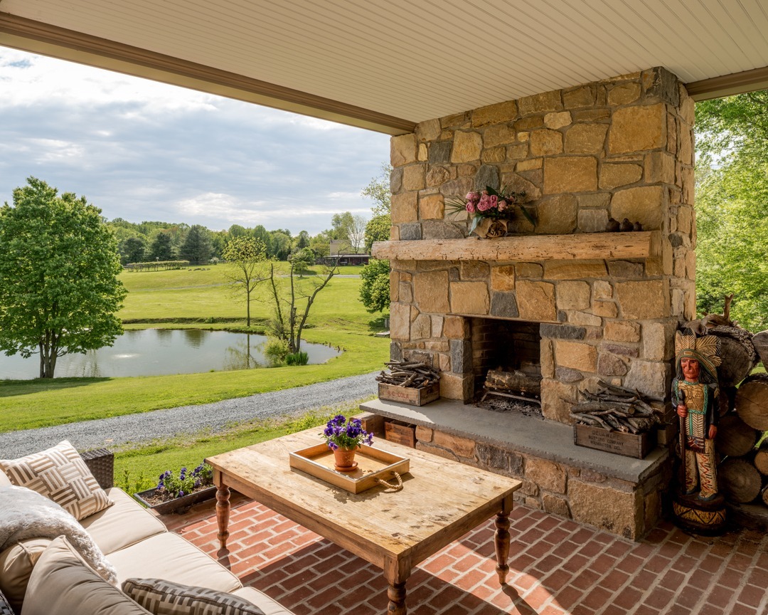 8. Flowing Ferns and Woven Wonders: a Patio Oasis with Nature-inspired Seating