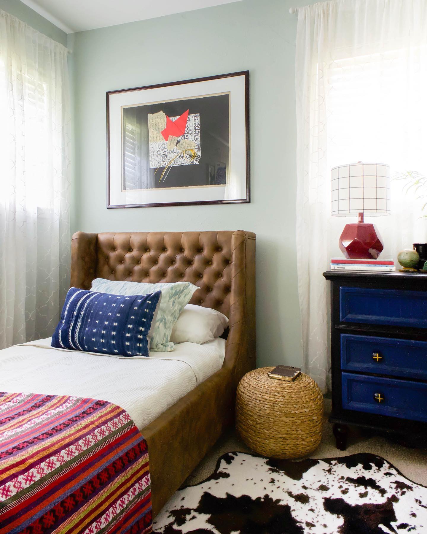 12. Surfboard Skateboard Fusion: a Teen's Adventure-themed Bedroom