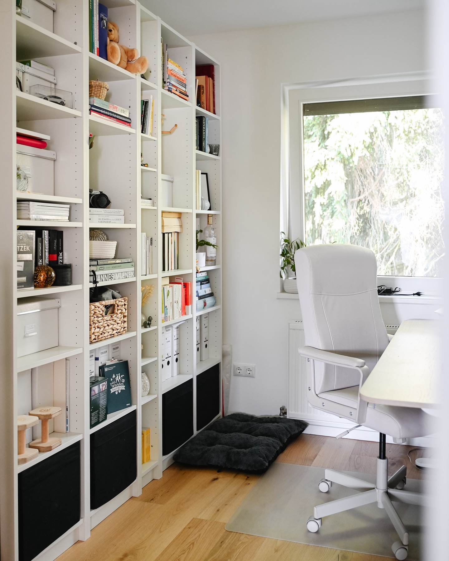 9. the Cactus-green Wallpapered Nook with Vintage Typewriter and Geometric Shelving