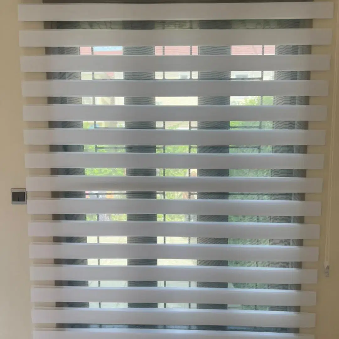 14. Venetian Echoes Of Serenity: Soft Blue Slats with White Accents