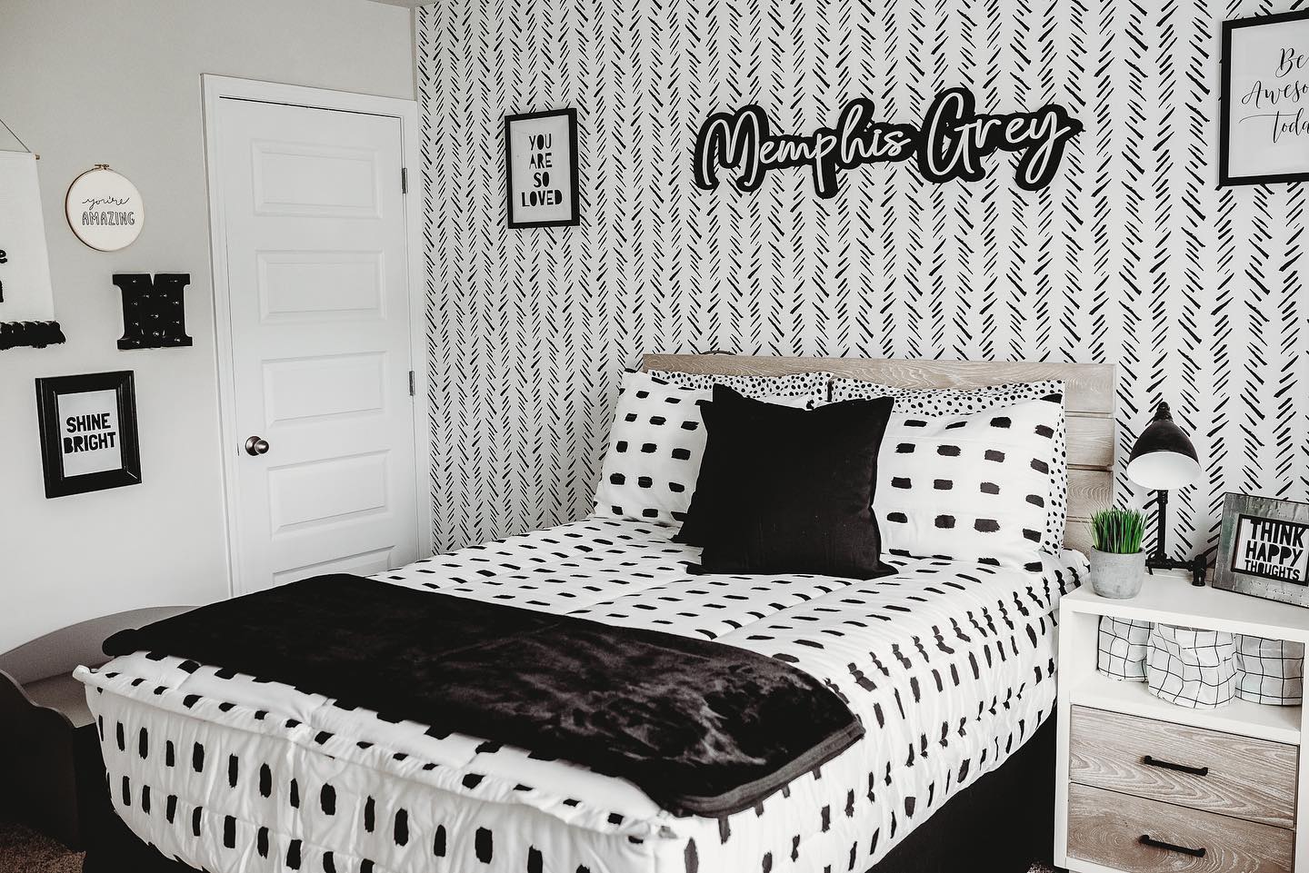 29. Moonlit Waves Bedding with Geometric Shadows: a Black and White Retreat