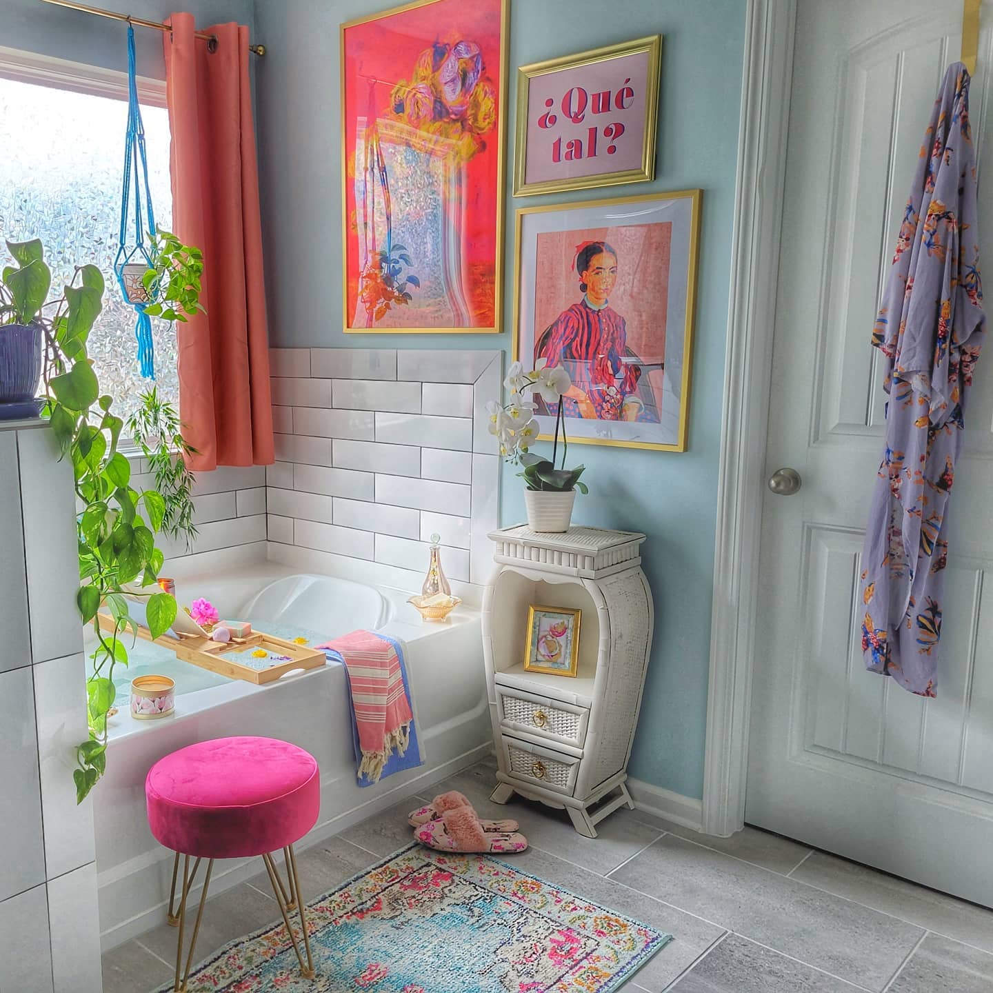 16. Vibrant Magenta Sink and Geometric Tile Fusion